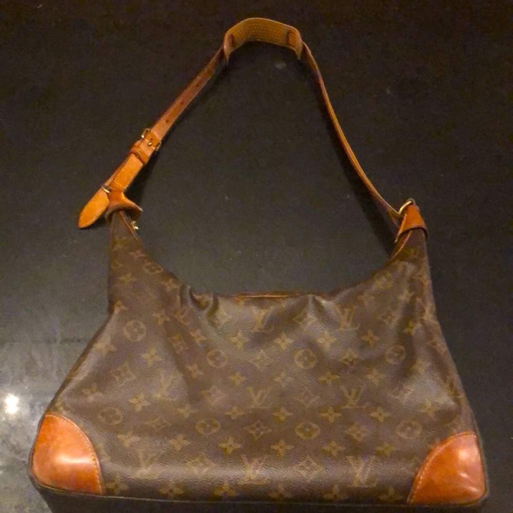 Vintage Louis Vuitton | Hobo Style Bag